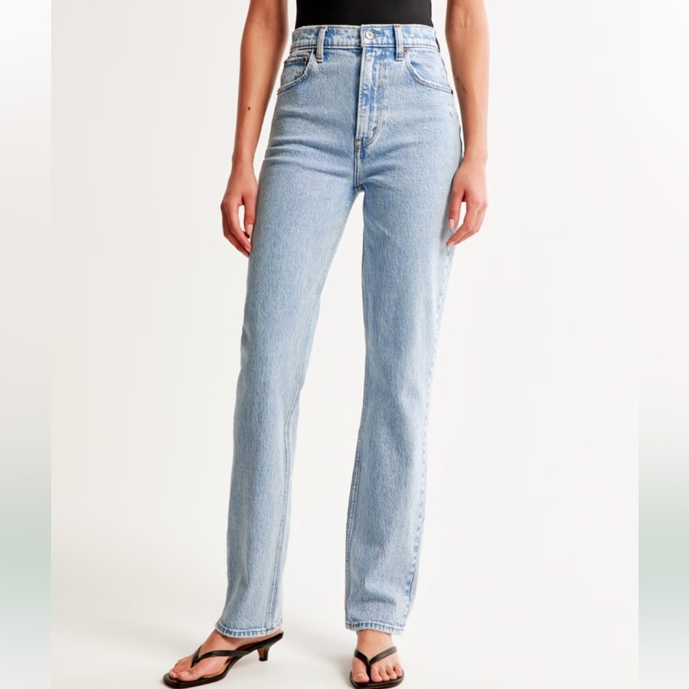 Ultra High Rise 90s Straight Jean